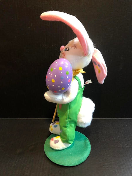 ANNALEE LARGE 17" EASTER PAINTER RABBIT FIGURINE DOLL