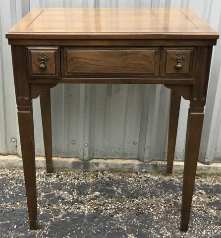 VINTAGE SINGER SEWING MACHINE TABLE CABINET (SEWING MACHINE MISSING)