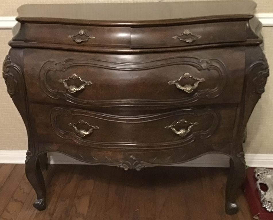 BEAUTIFUL ANTIQUE BOMBAY CHEST