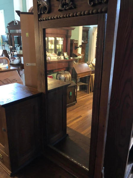 ANTIQUE MIRRORED DRESSING TABLE WITH HAT BOX