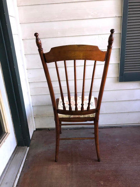 ANTIQUE WOODEN TALL SPINDLE BACK CHAIR