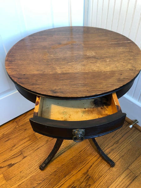 ANTIQUE WALNUT ROUND OCCASIONAL TABLE