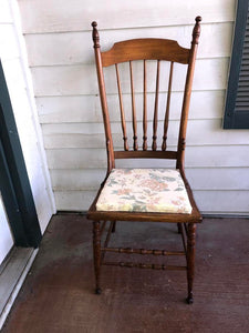 ANTIQUE WOODEN TALL SPINDLE BACK CHAIR