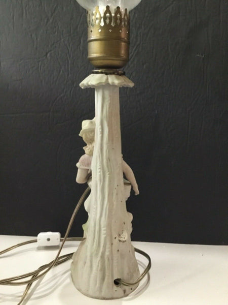 Porcelain Woman Lamp