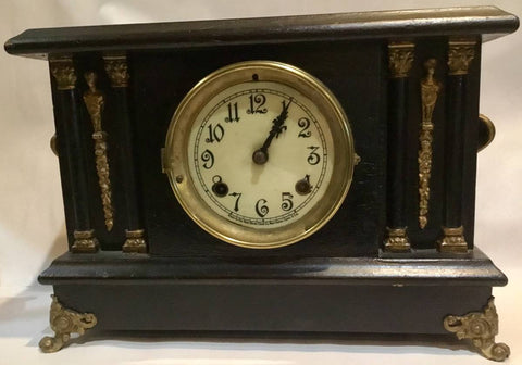 ANTIQUE NEW HAVEN MANTLE CLOCK (WORKS)