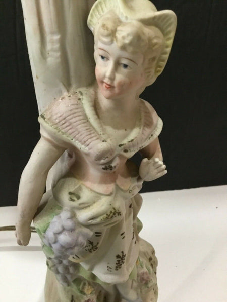 Porcelain Woman Lamp