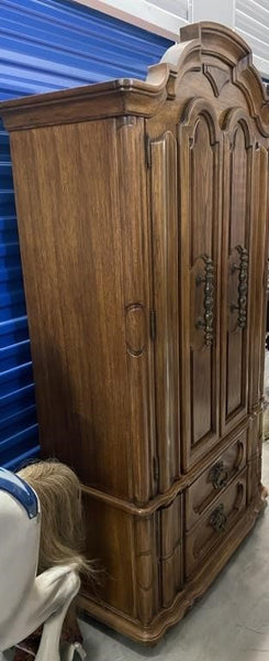 VERY NICE SOLID WOOD WARDROBE ARMOIRE