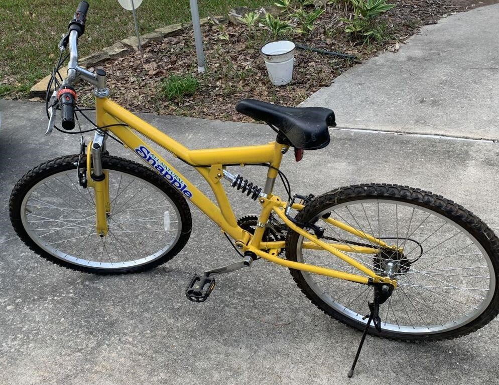 21-SPEED YELLOW SNAPPLE PROMOTIONAL MOUNTAIN BICYCLE BIKE