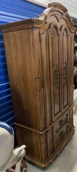 VERY NICE SOLID WOOD WARDROBE ARMOIRE