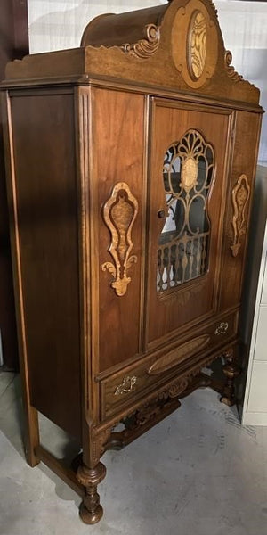 GORGEOUS ANTIQUE CHINA CABINET